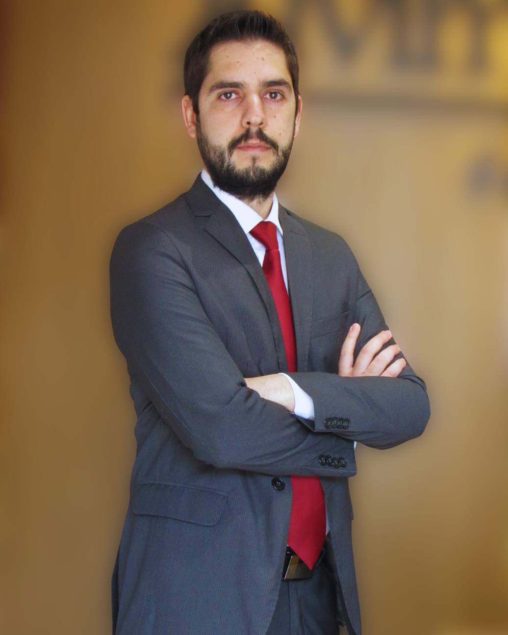 Dr. Otávio Moreira Dias